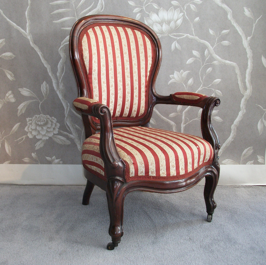 upholstered child's bergere